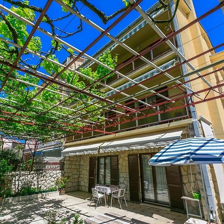 Apartments Mirena Crikvenica Bagian luar foto