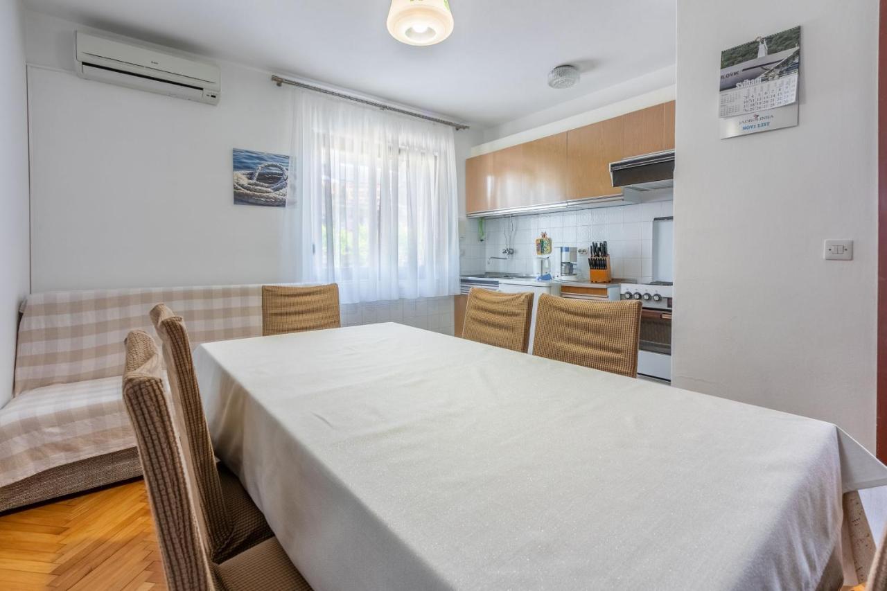 Apartments Mirena Crikvenica Bagian luar foto