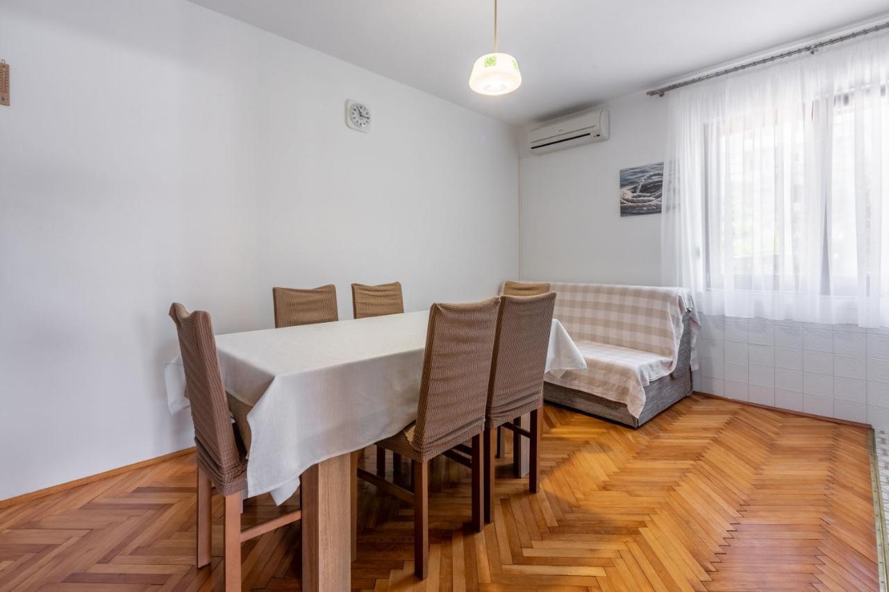 Apartments Mirena Crikvenica Bagian luar foto