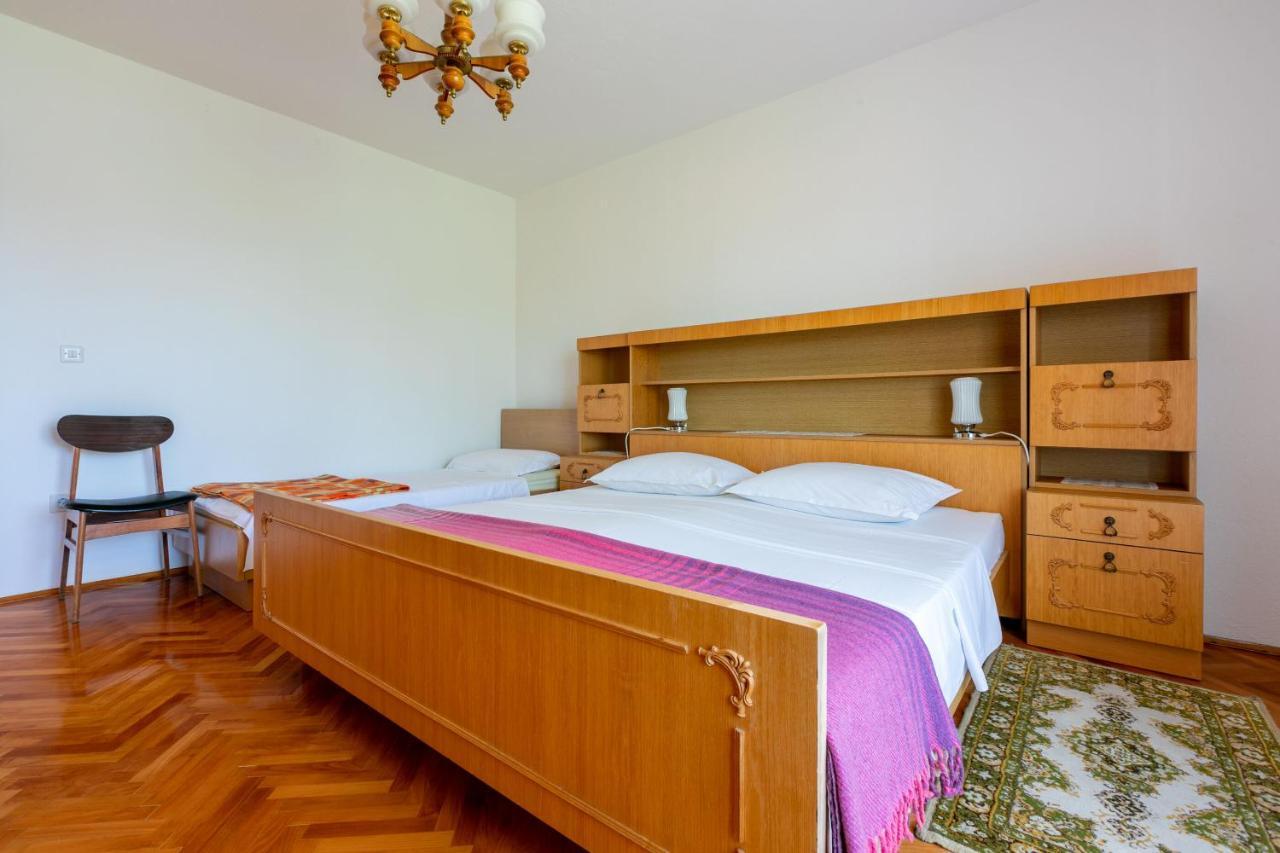 Apartments Mirena Crikvenica Bagian luar foto