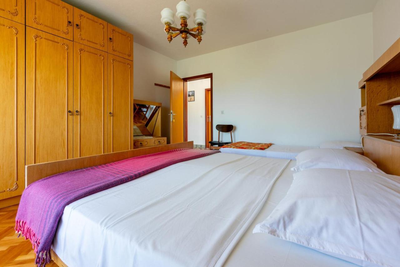 Apartments Mirena Crikvenica Bagian luar foto