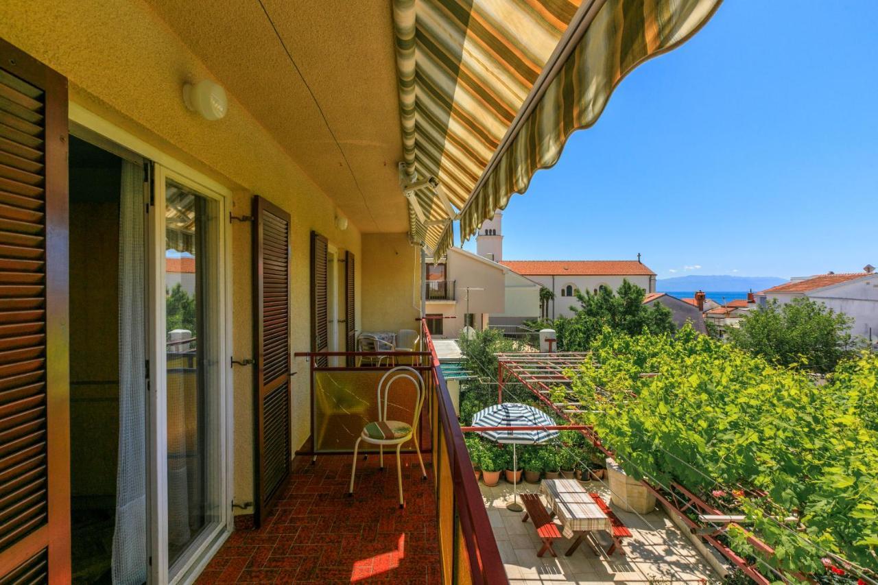 Apartments Mirena Crikvenica Bagian luar foto