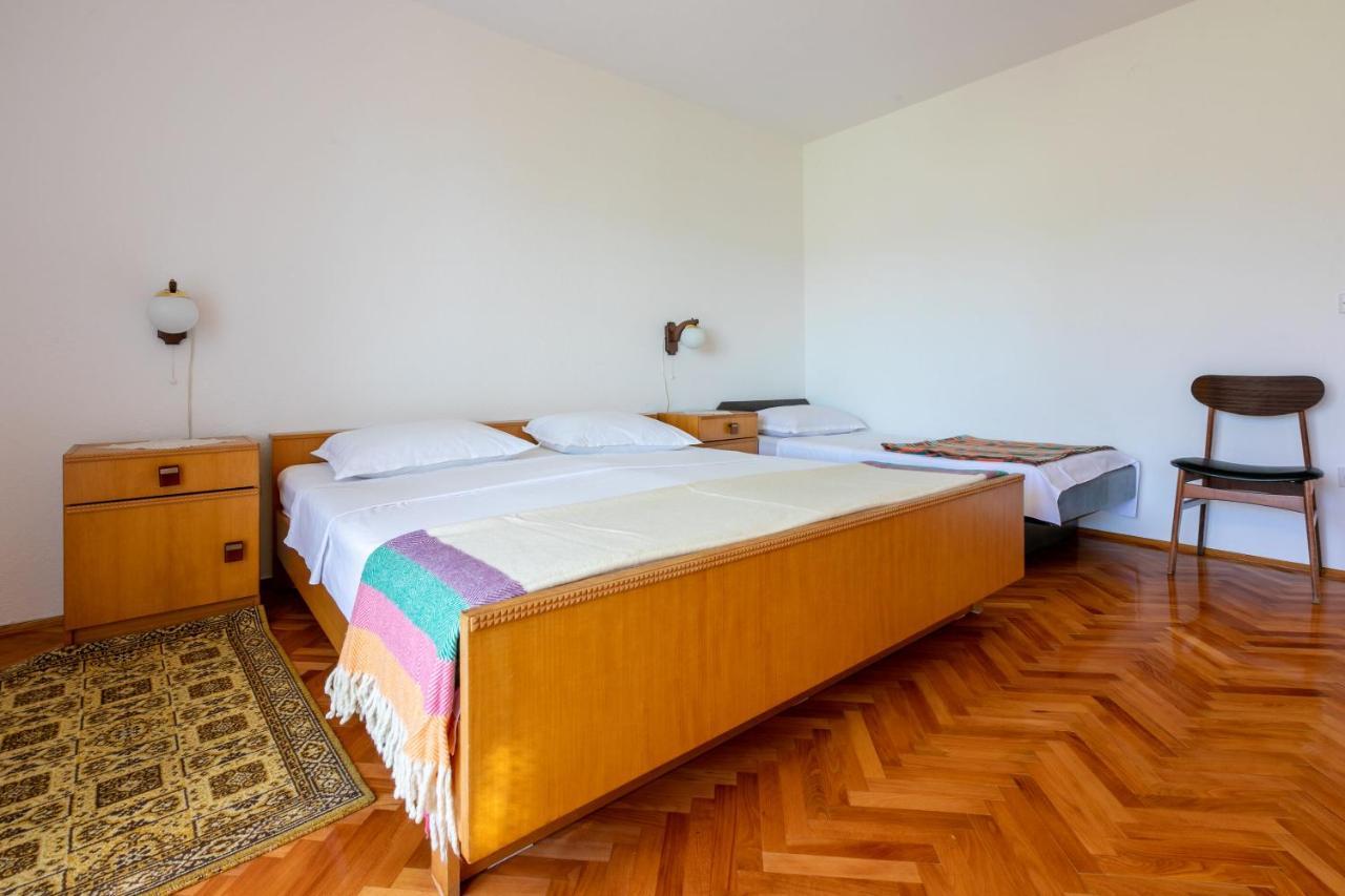 Apartments Mirena Crikvenica Bagian luar foto