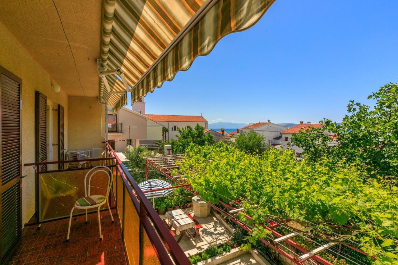 Apartments Mirena Crikvenica Bagian luar foto