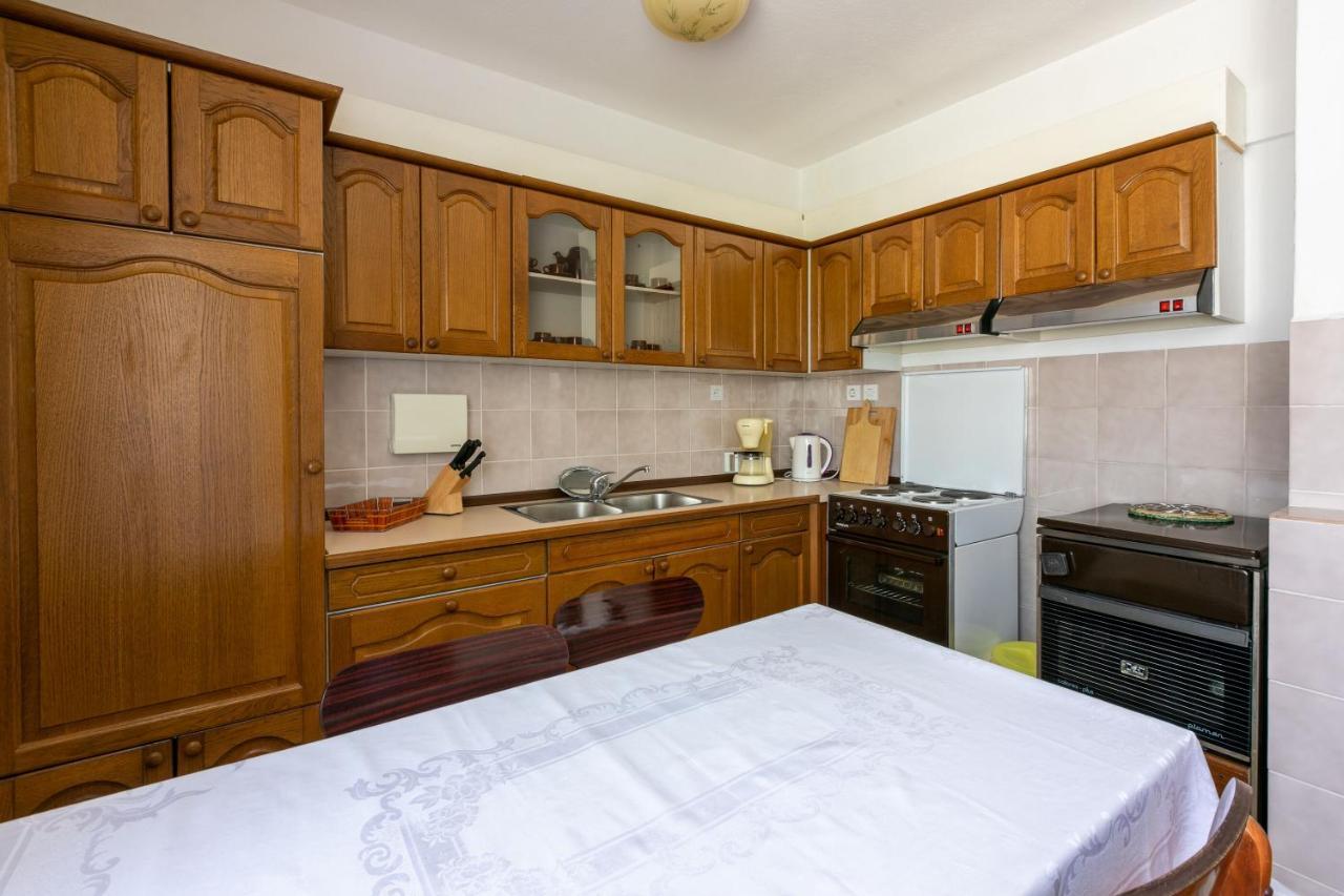 Apartments Mirena Crikvenica Bagian luar foto