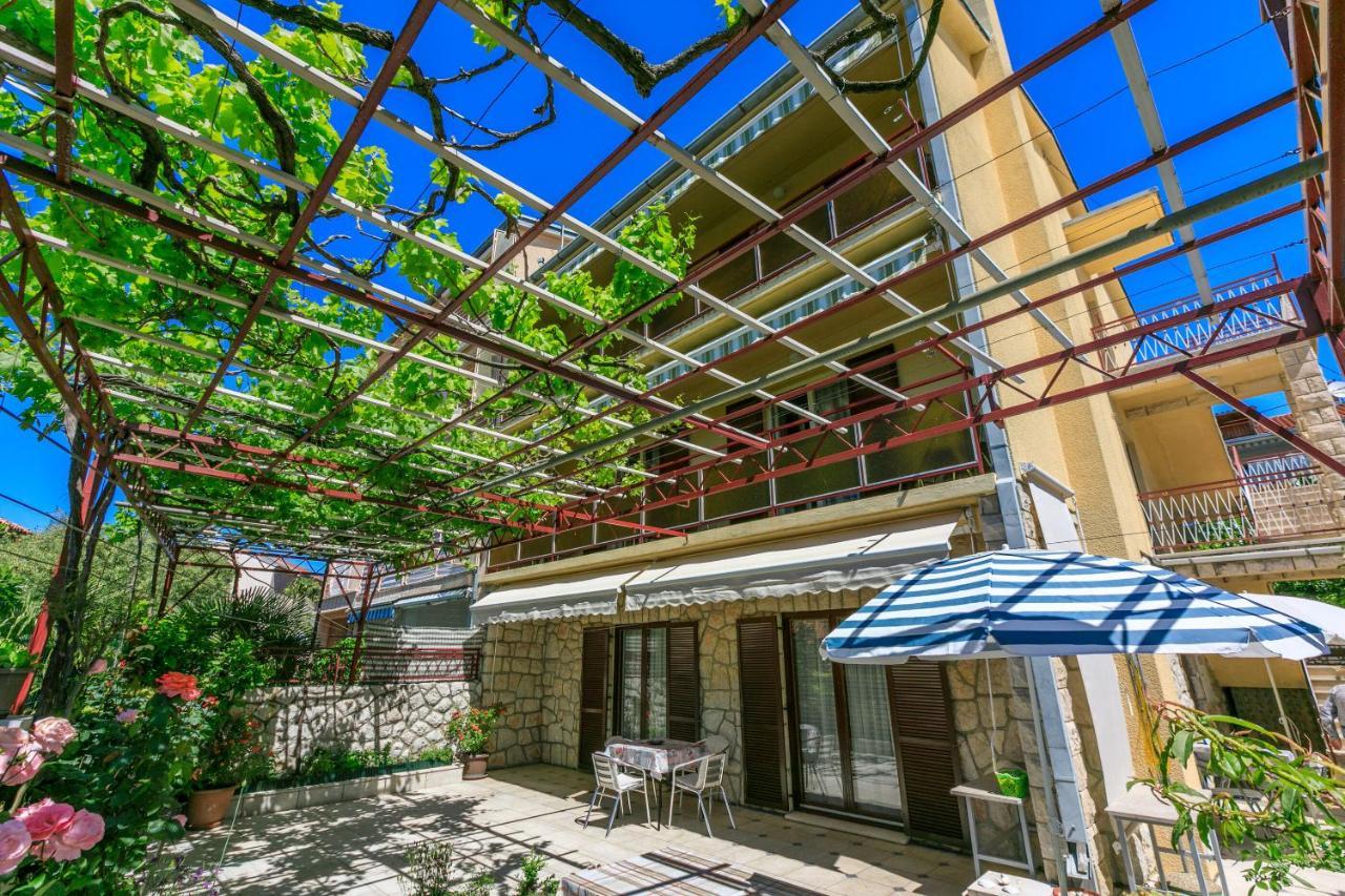 Apartments Mirena Crikvenica Bagian luar foto