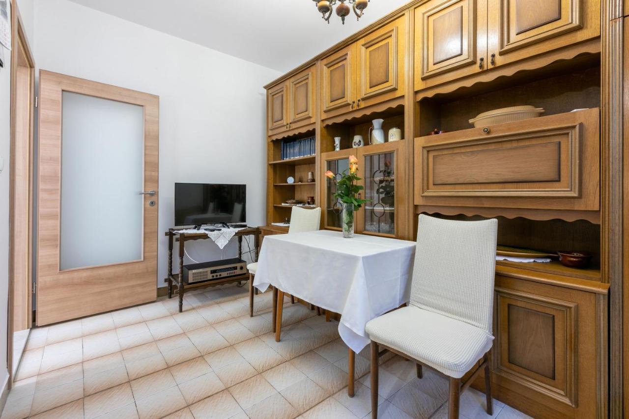 Apartments Mirena Crikvenica Bagian luar foto